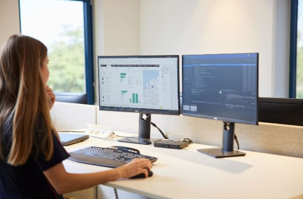 medewerker de jong en laan