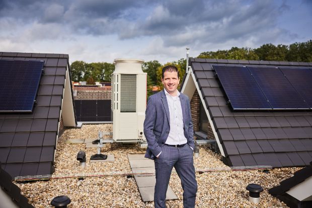 medewerker de jong en laan