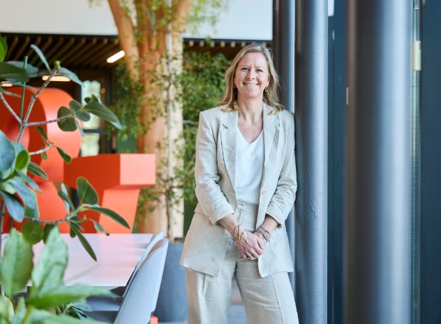 medewerker de jong en laan